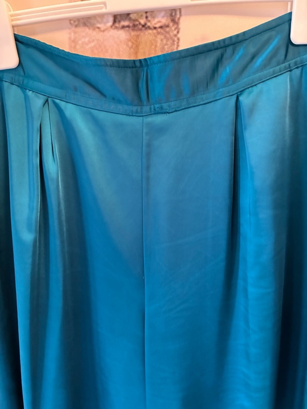 Beautiful Dark Teal Flowing Wide-Leg Satin Pants w/ Pockets - Picture 3 of 7